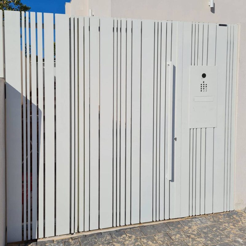 שער דגם אלטו לבן