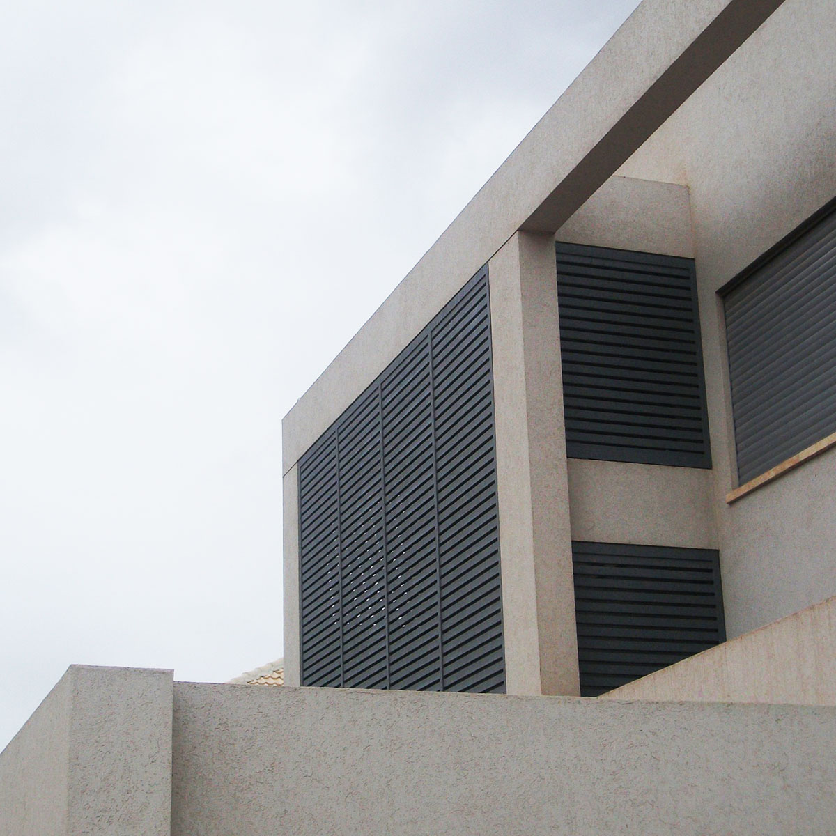 חיפויים דגם פרופילים