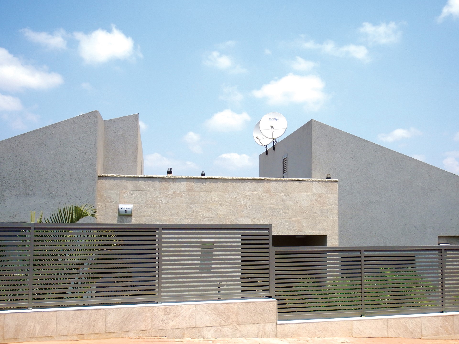 גדרות דגם פרופילים