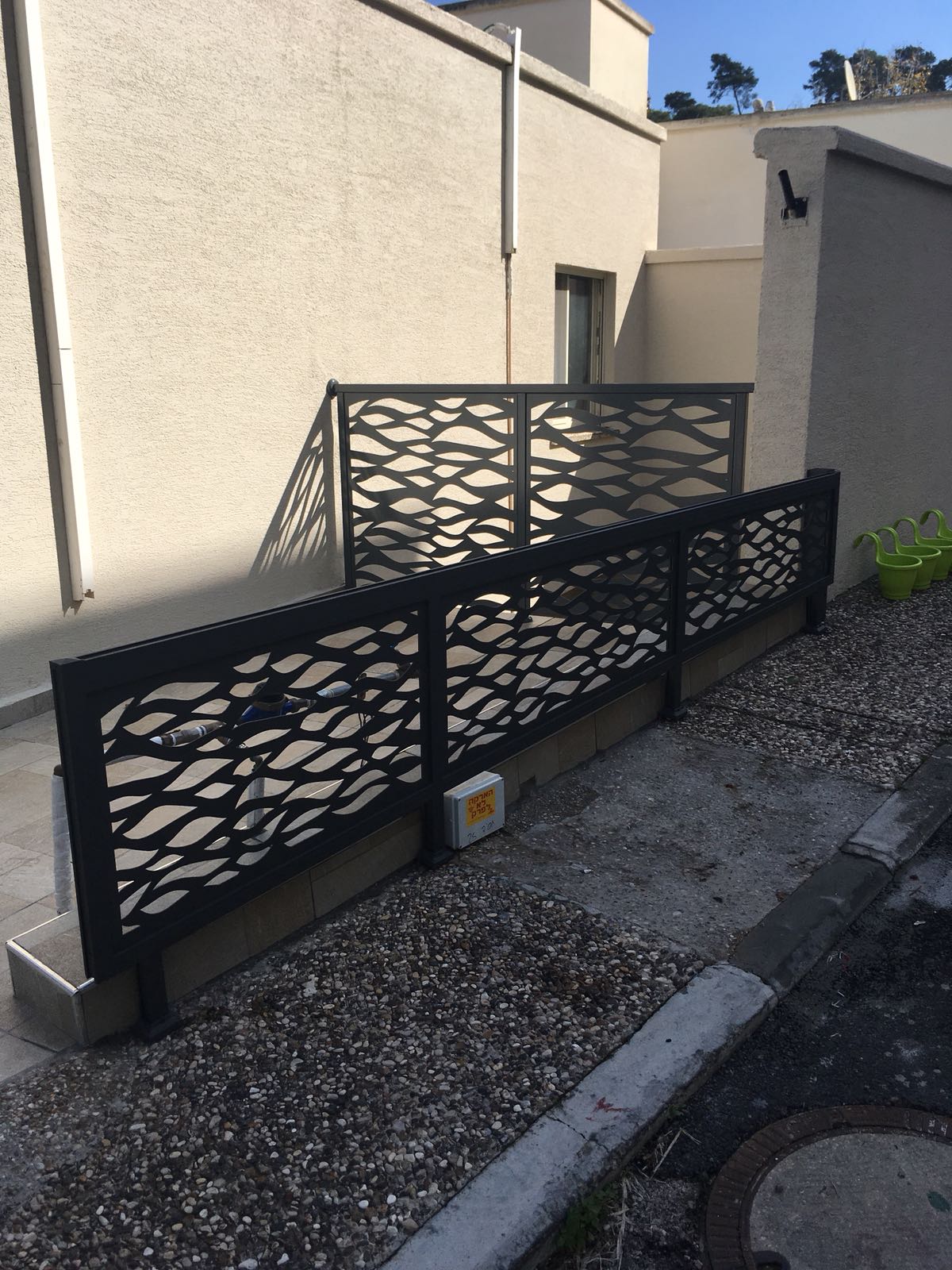 גדרות בחיתוכי לייזר