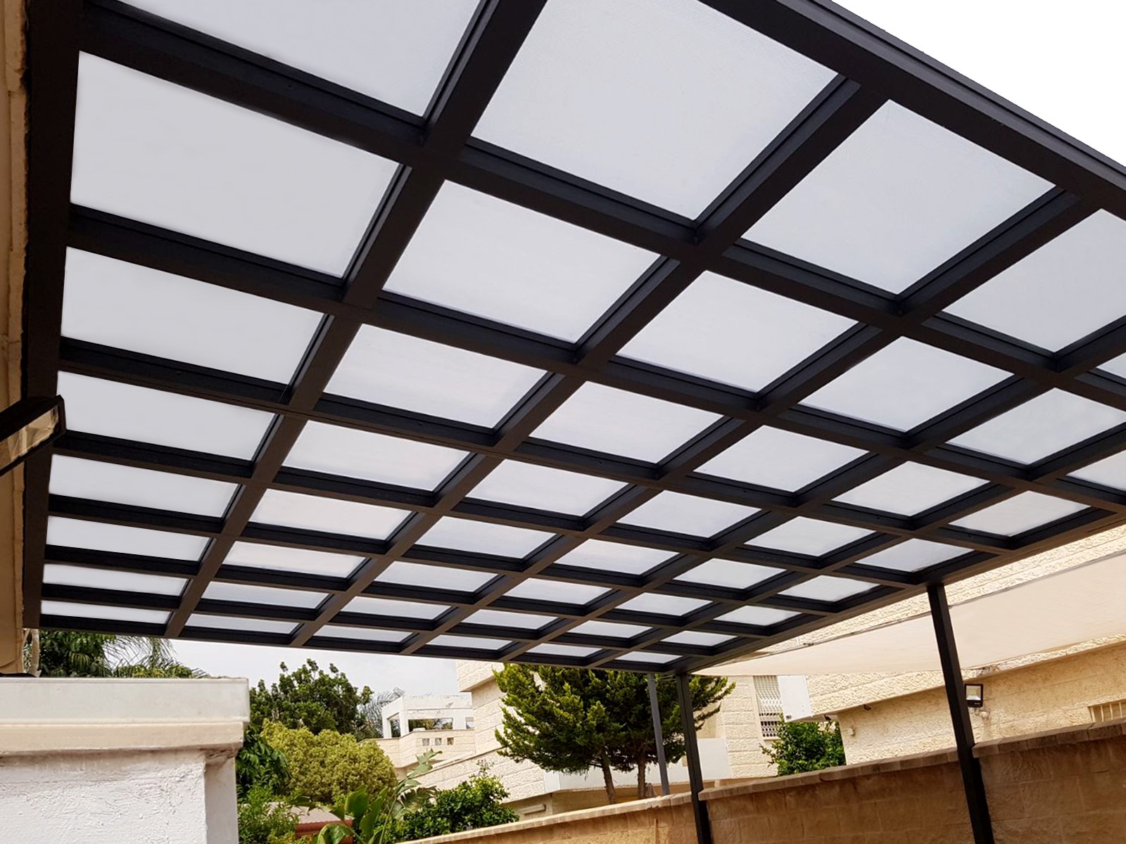 פרגולה מדגם קוביות פתוחה