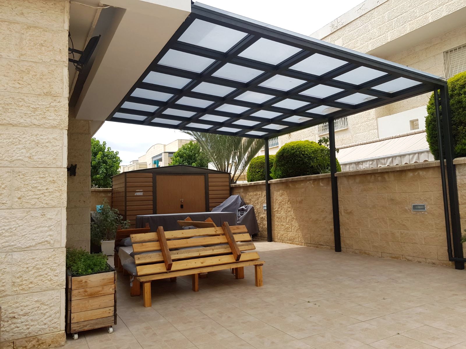 פרגולה קוביות פתוחה