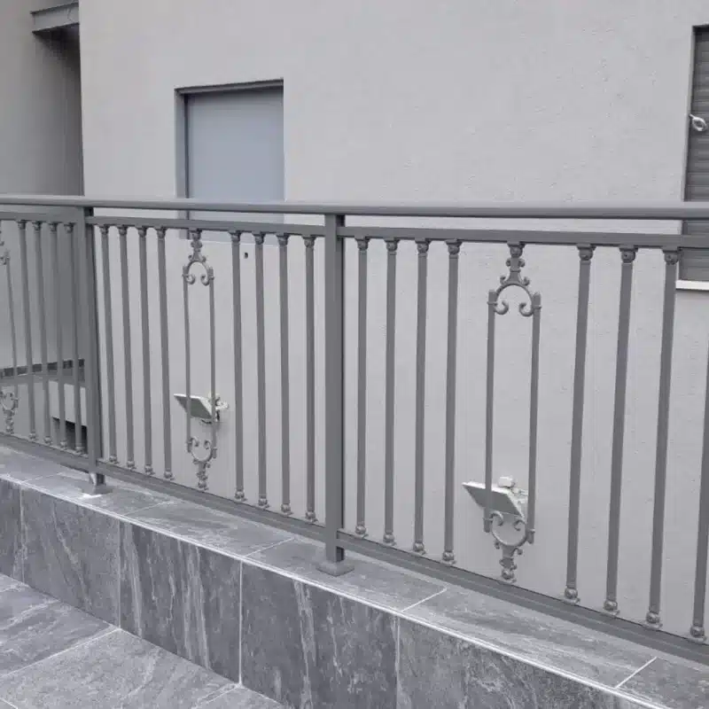 מעקה מרפסת דגם אתני