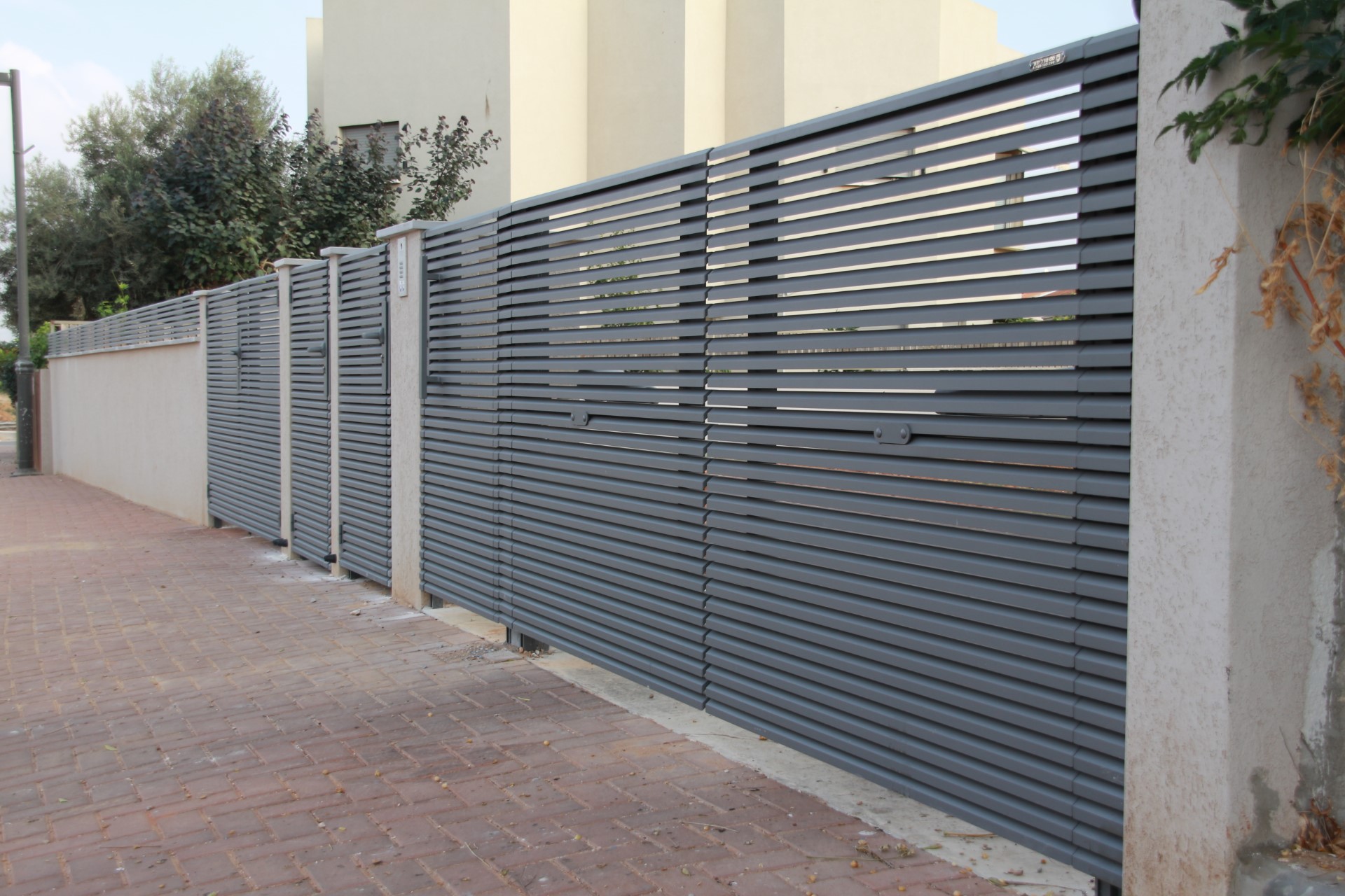 שער דגם הייטק זוויתי