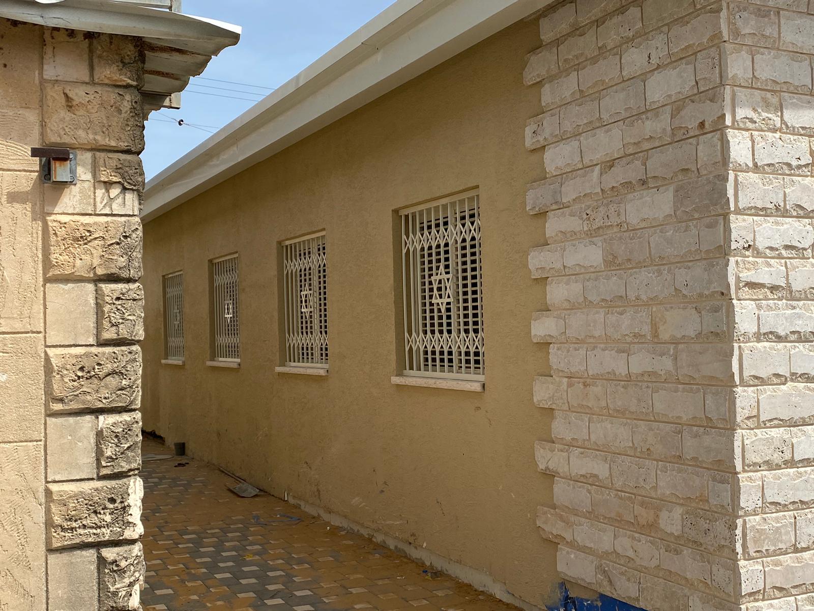 סורג קלאסיק לחלון