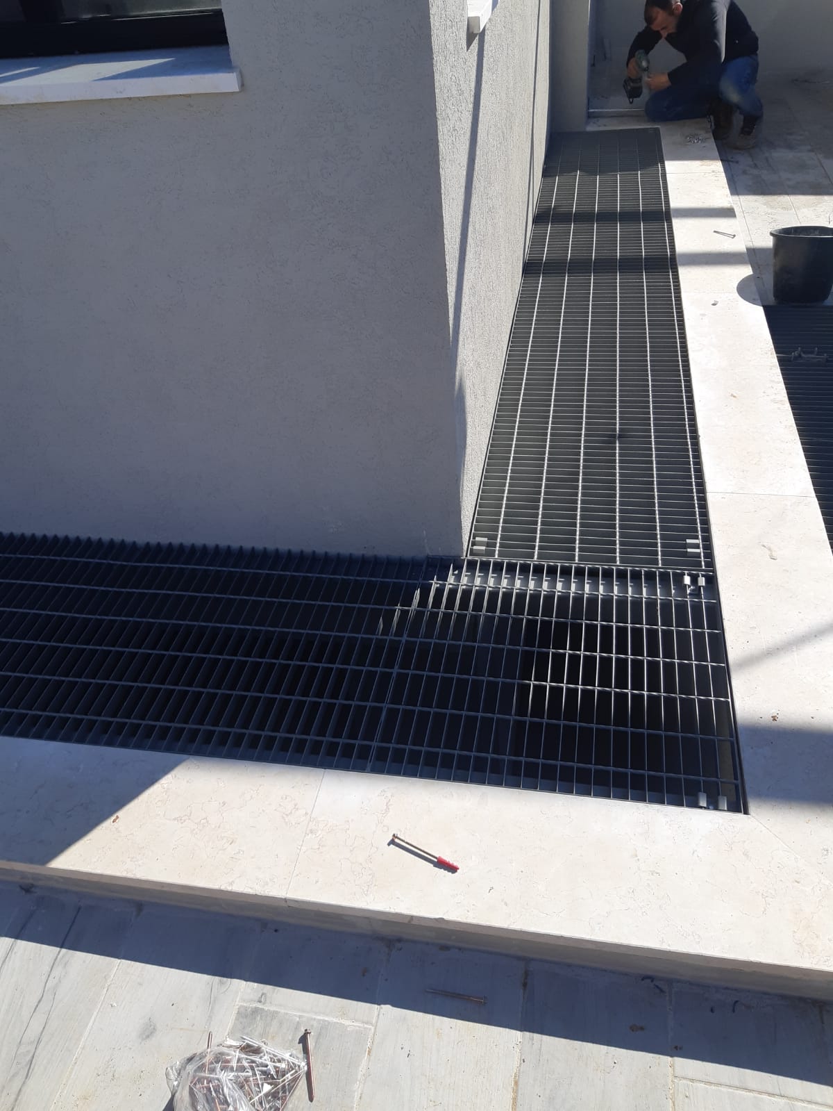 חצר אנגלית דגם קלאסי