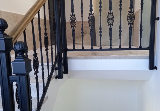 מעקה דוגמאות