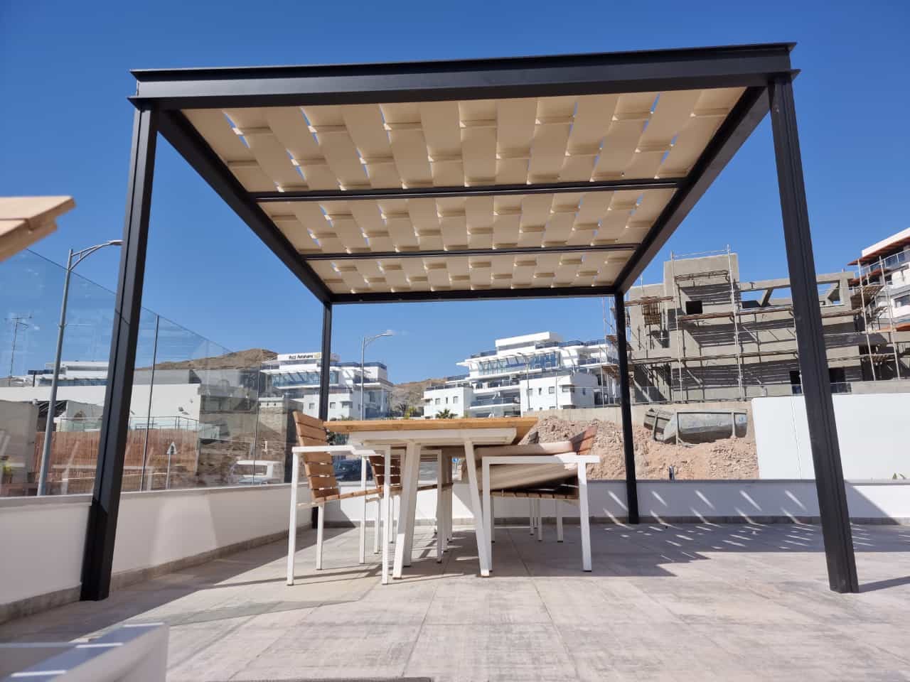 פרגולה דגם גלי