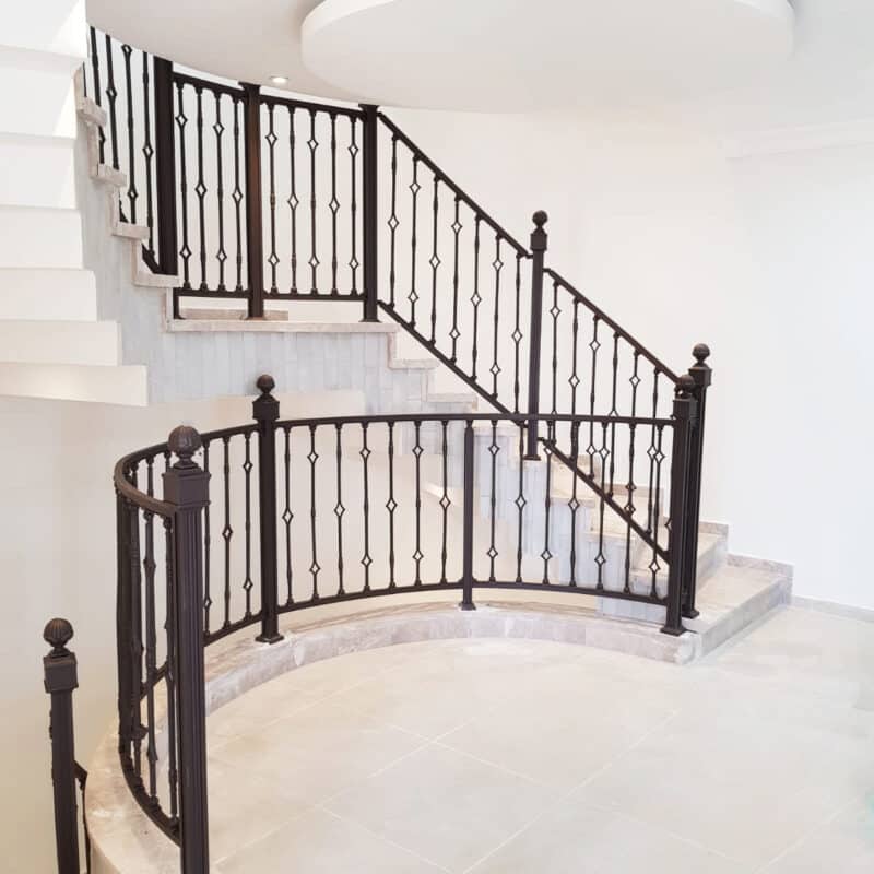 מעקה ספירלי