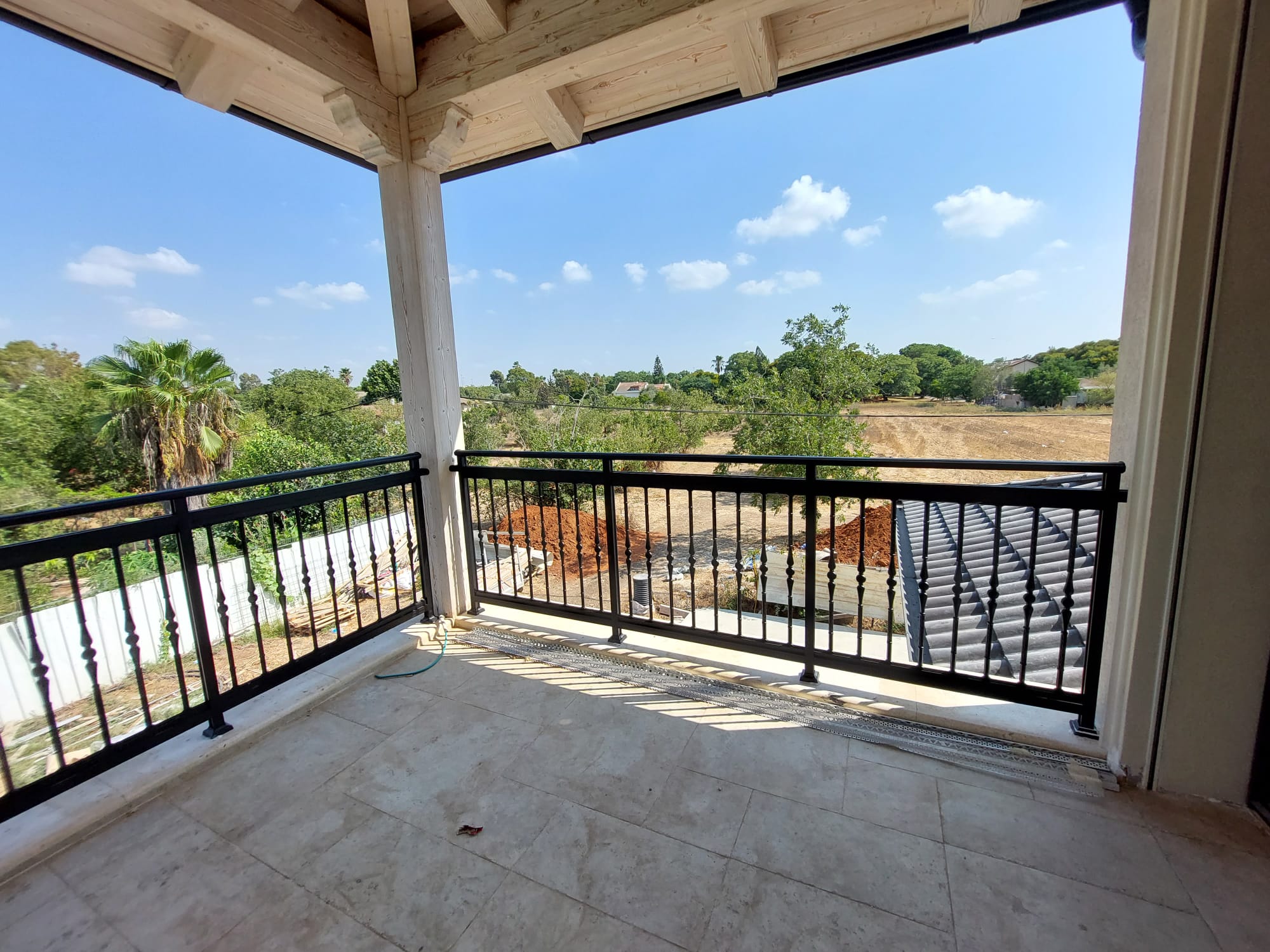 מעקה למרפסת דגם אלפלקס