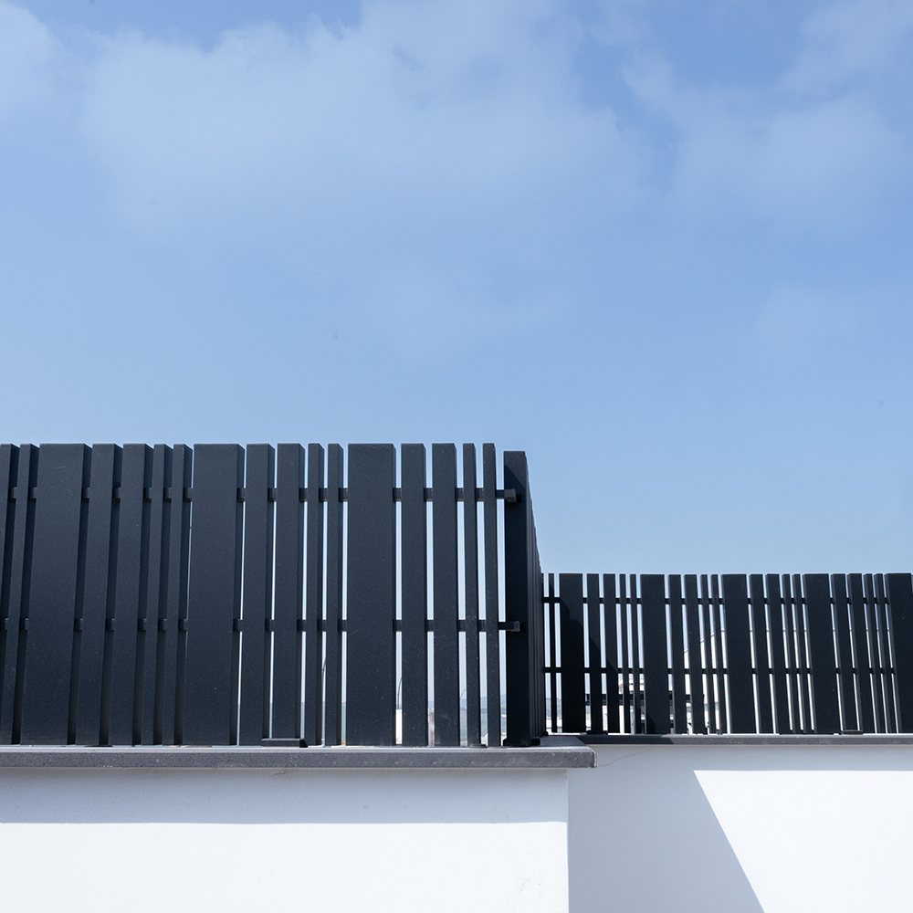 גדר שחורה דגם אלטו