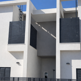 חיפוי קיר מרפסת