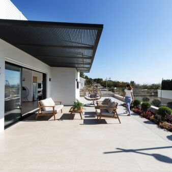 פרגולה לחצר