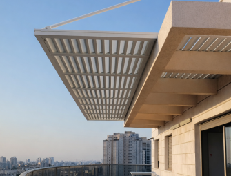 פרגולות אלומיניום למרפסת: הדרך להפוך את המרפסת לחדר נוסף