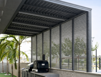 פרגולת אלומיניום למרפסת לשדרוג חוויית המגורים והאירוח