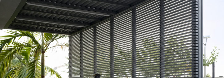 פרגולת אלומיניום למרפסת לשדרוג חוויית המגורים והאירוח