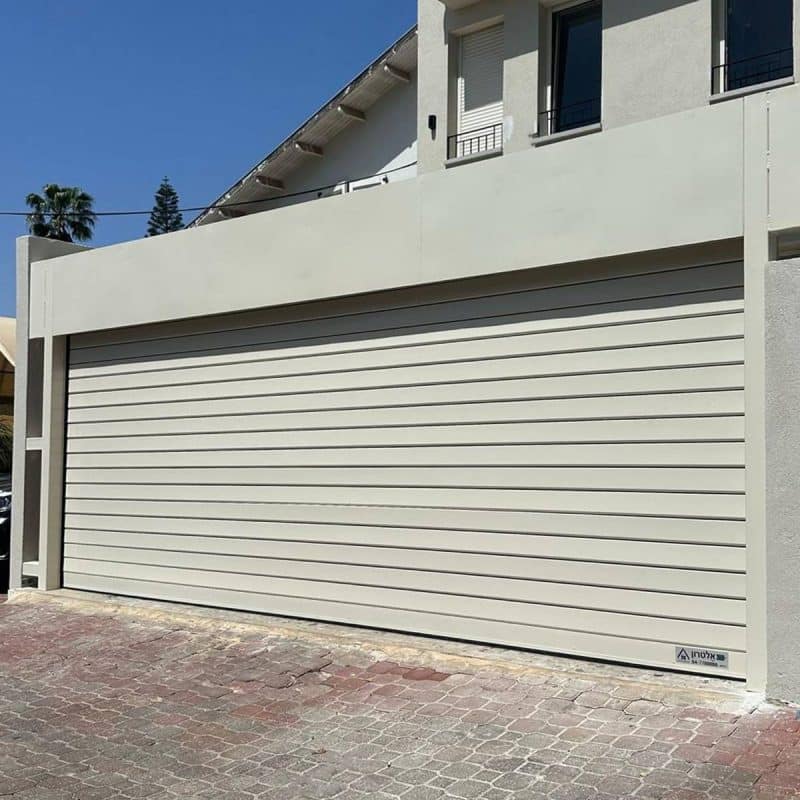 תריס גלילה לחניה