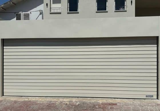 תריס גלילה לחניה