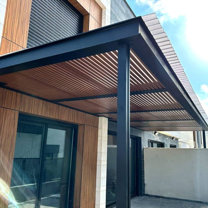 פרגולה דמוי עץ