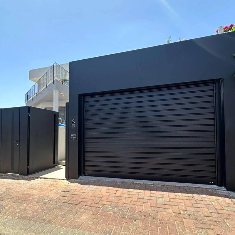 תריס גלילה לחניה